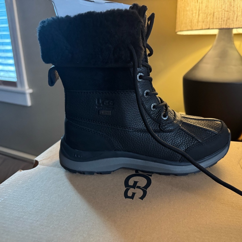 UGG Adirondack Boot III in Black